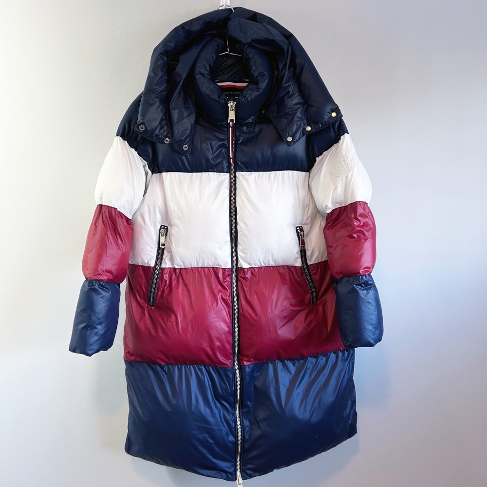 Tommy Hilfiger Unisex Color Block puffer coat Size Small (Ladies Large)